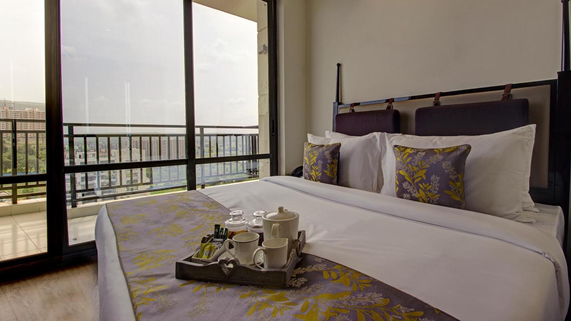 Rhythm Gurugram Hotel & Suites, Sohna Road Gurgaon Exterior photo